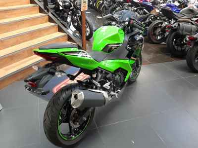 Kawasaki Ninja 400 KRT Edition 2020