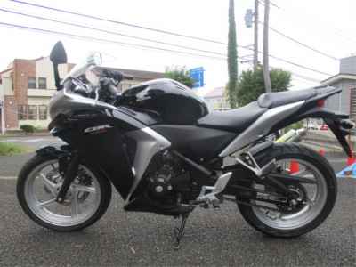 Honda CBR250R 2011