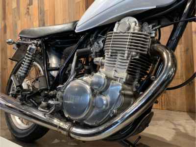 Yamaha SR400 2004