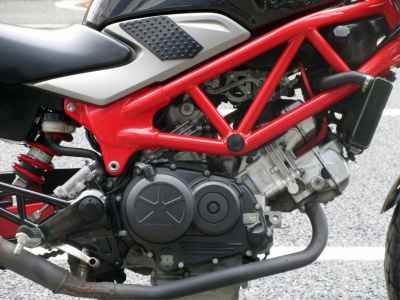 Honda VTR250 2011