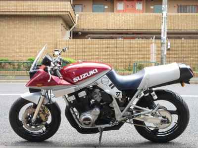 Suzuki GSX750S Katana 1983