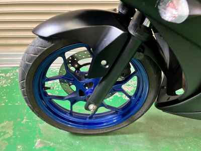 Yamaha YZF-R25 2015