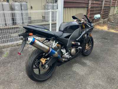 Kawasaki Ninja ZX-10R 2004