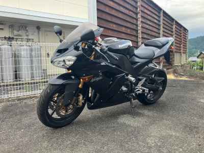 Kawasaki Ninja ZX-10R 2004