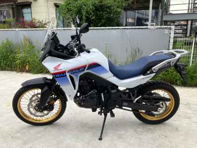 Honda Transalp 750 2023