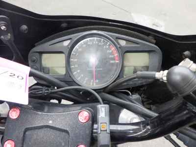 Suzuki GSR400 2010