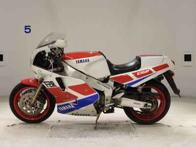 Yamaha FZR1000 1989