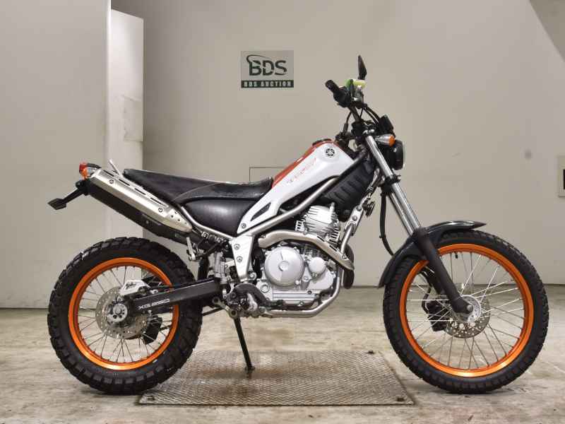 Yamaha TRICKER 2014