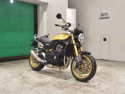 Kawasaki Z900RS SE 2023