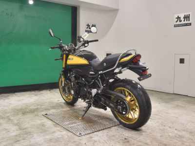 Kawasaki Z900RS SE 2023