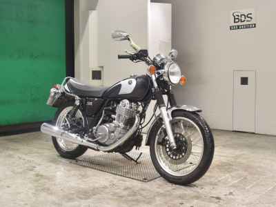Yamaha SR400 2021