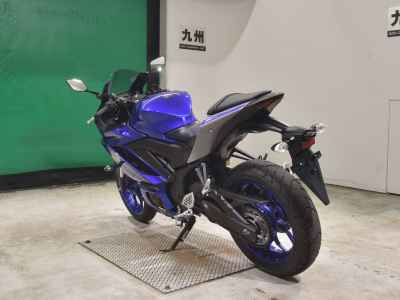 Yamaha YZF-R25 2021