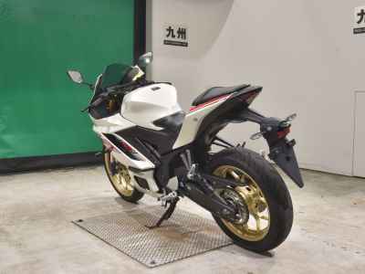 Yamaha YZF-R3 2022