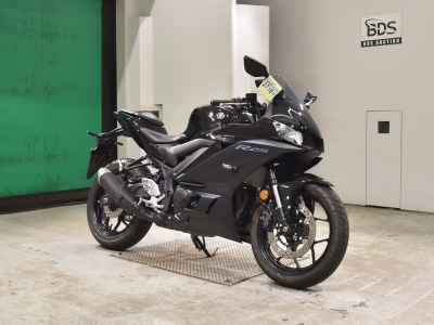 Yamaha YZF-R25 2022