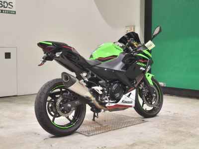 Kawasaki Ninja 400 2021