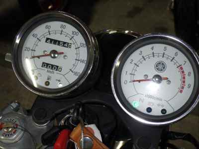 Yamaha SR400 2012