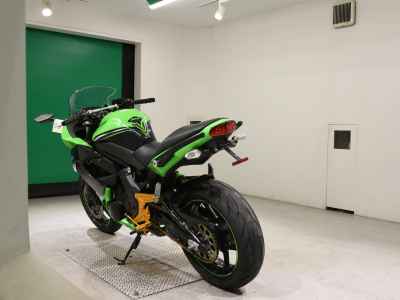 Kawasaki Ninja 400R 2012