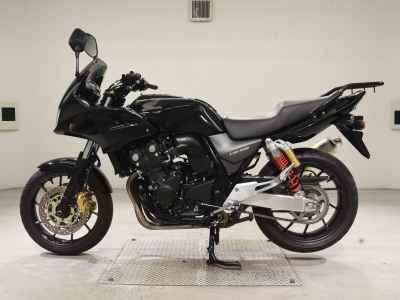 Honda CB400 Super Boldor 2016