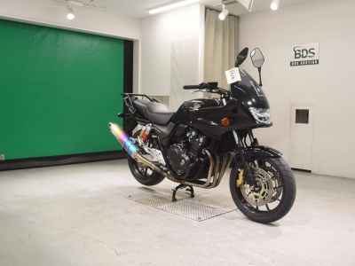 Honda CB400 Super Boldor 2016