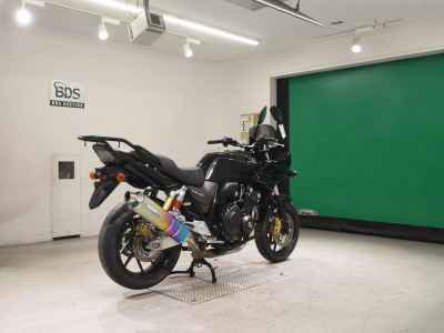 Honda CB400 Super Boldor 2016
