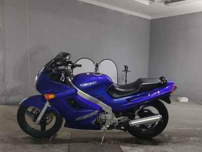 Kawasaki ZZR250 2005