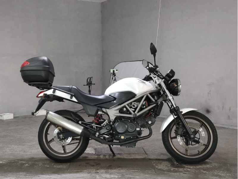 Honda VTR250 2017