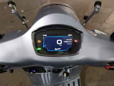 Vespa GTS Super TECH 300 2021