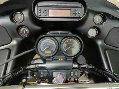 Harley-Davidson FLTRU103 2011
