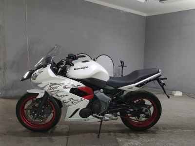 Kawasaki Ninja 400R 2012
