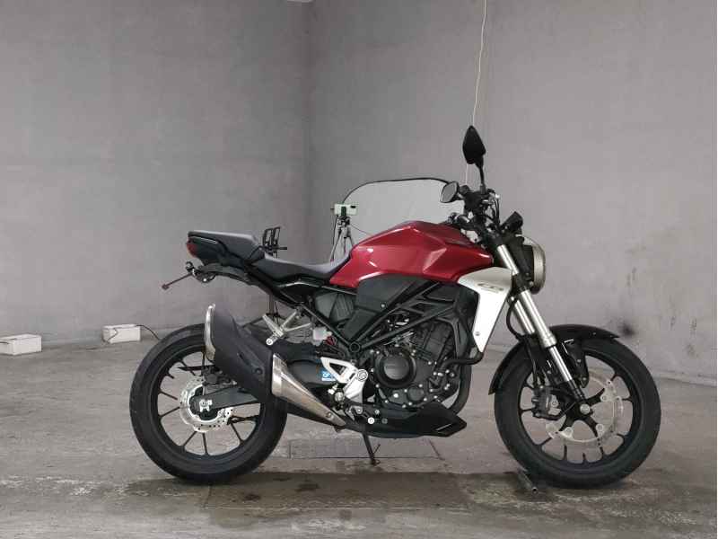 Honda CB250R 2018