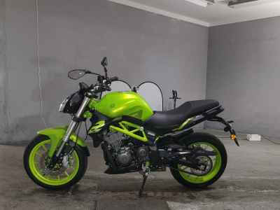 Benelli TNT 249 S 2020