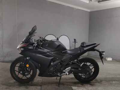 Yamaha YZF-R25 2018
