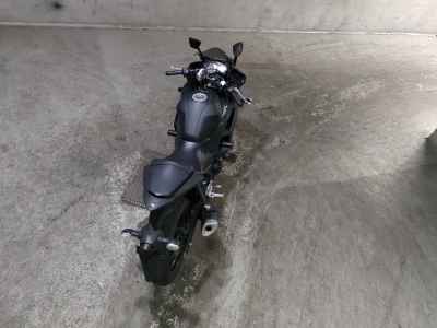 Yamaha YZF-R25 2018