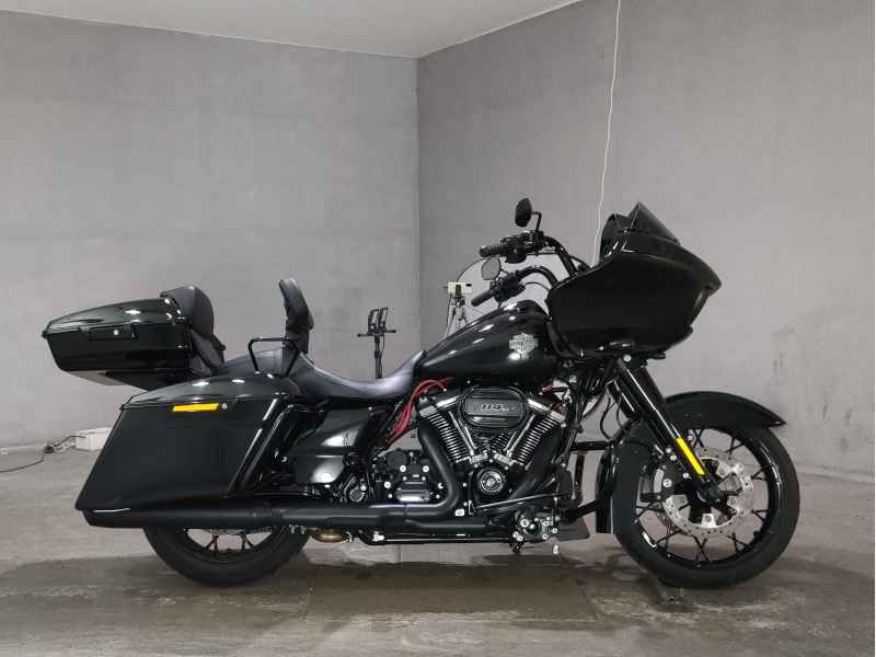 Harley-Davidson FLTRXS114 2021