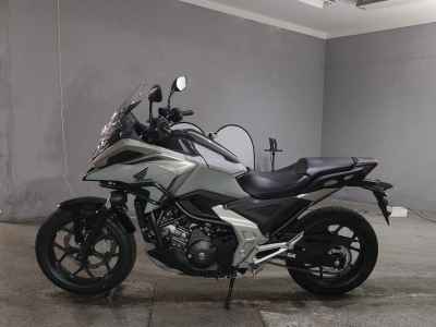Honda NC750X 2023