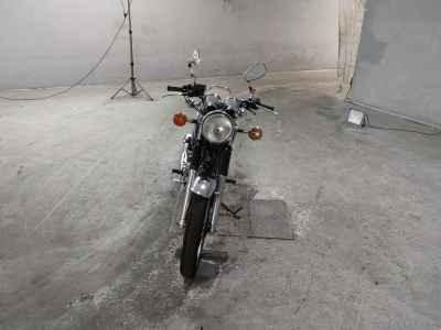 Yamaha SR400 2021