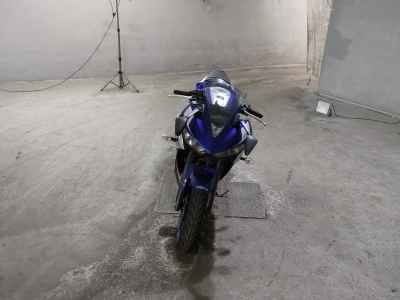 Yamaha YZF-R25 2015