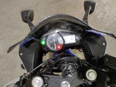 Yamaha YZF-R25 2015
