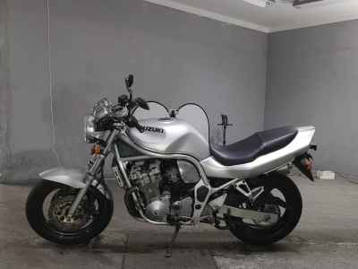Suzuki GSF750 2001