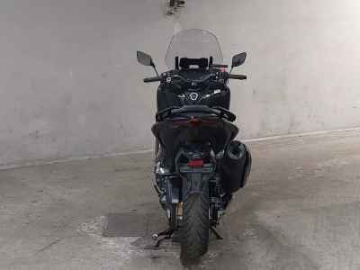 Yamaha TMAX 560 2022