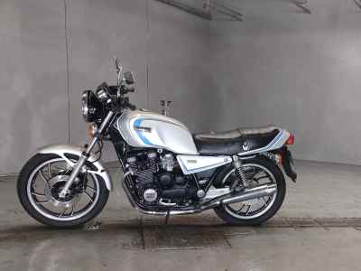 Yamaha XJ750E 1981