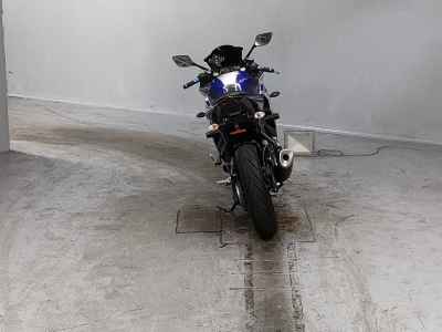 Yamaha YZF-R25 2015