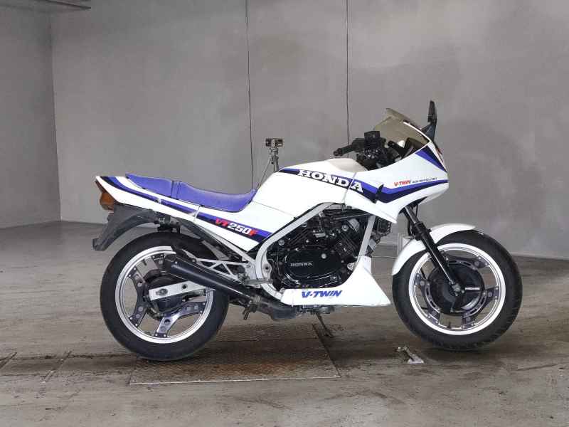 Honda VT250F Xelvis 1984