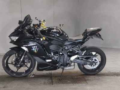 Kawasaki Ninja ZX-25R 2021