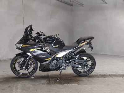Kawasaki Ninja 400 2022