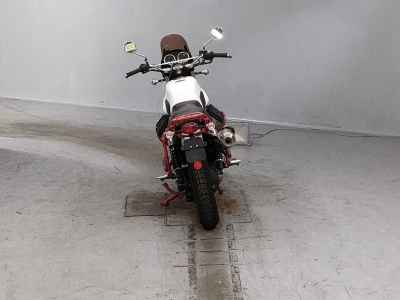 Moto Guzzi V7 2 STORNELLO 2016