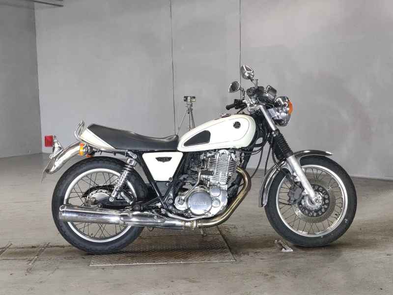 Yamaha SR400 2015