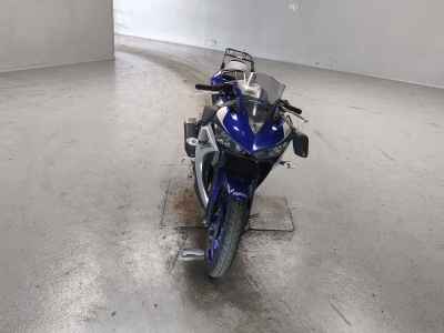 Yamaha YZF-R25 2015