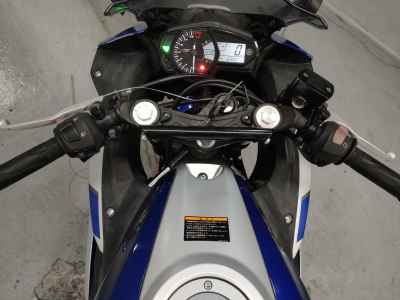 Yamaha YZF-R25 2015