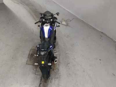 Yamaha YZF-R25 2015